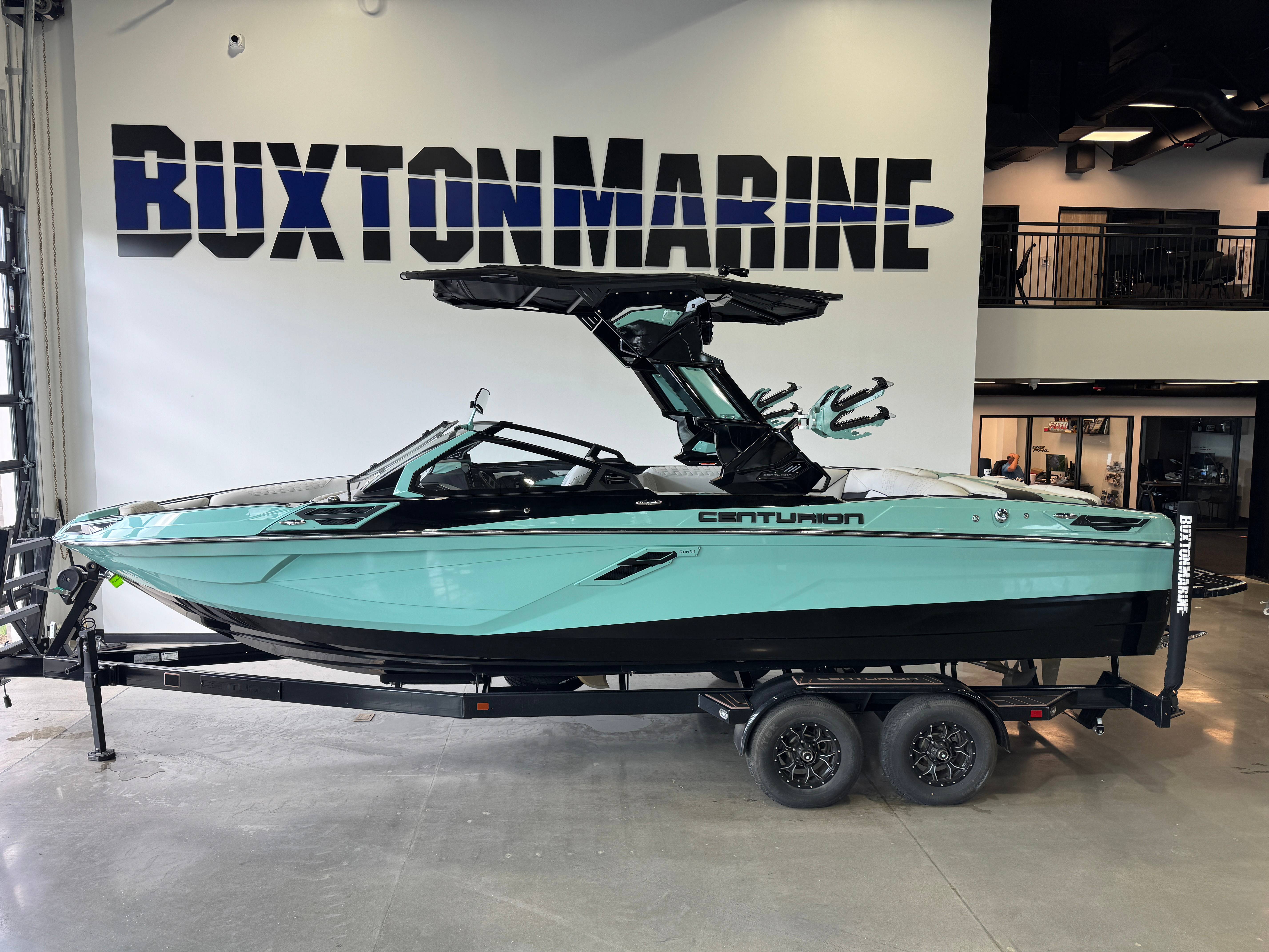 boat.Title