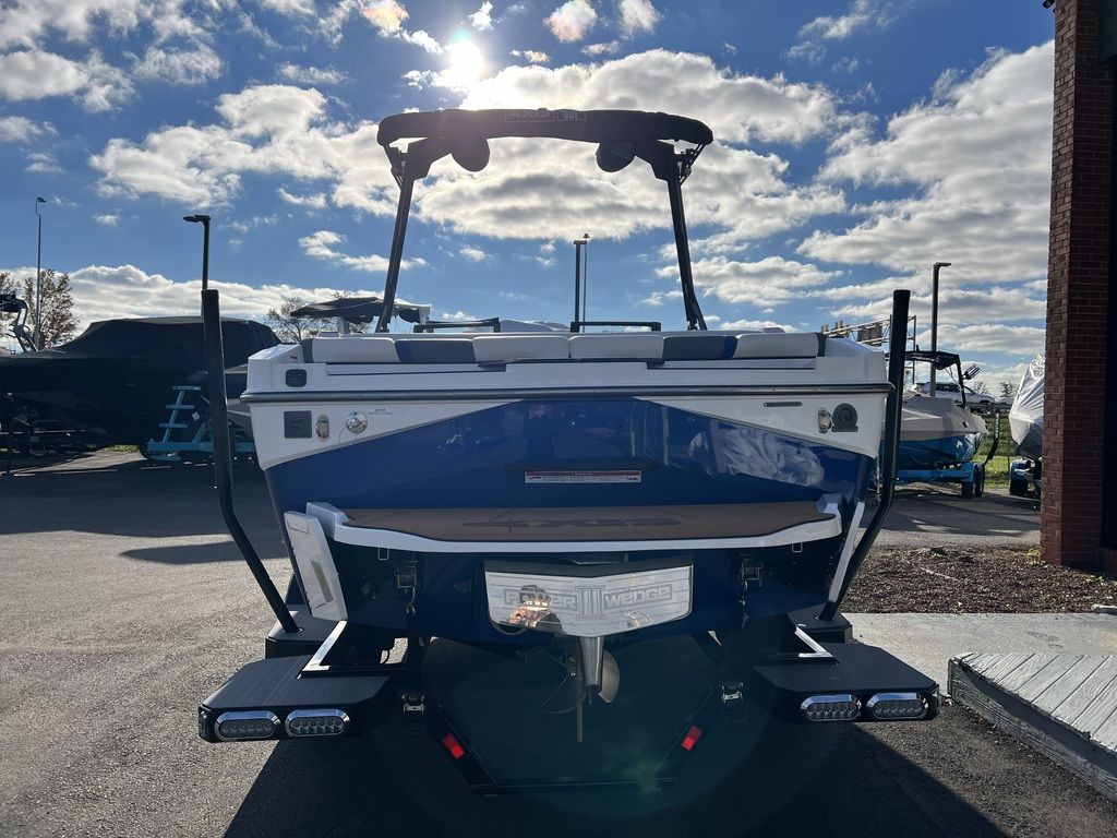2025 Axis Wake Research T220