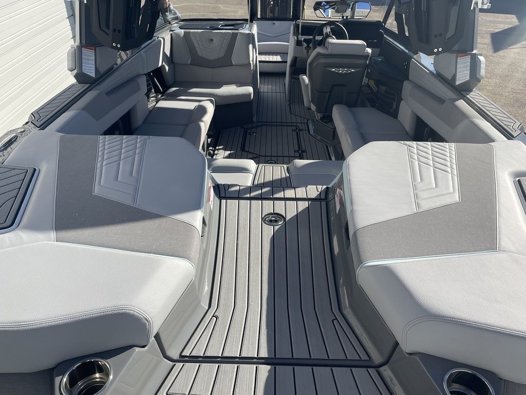 2024 Nautique Super Air Nautique G23
