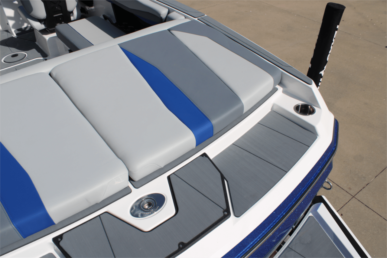 2025 Axis A225