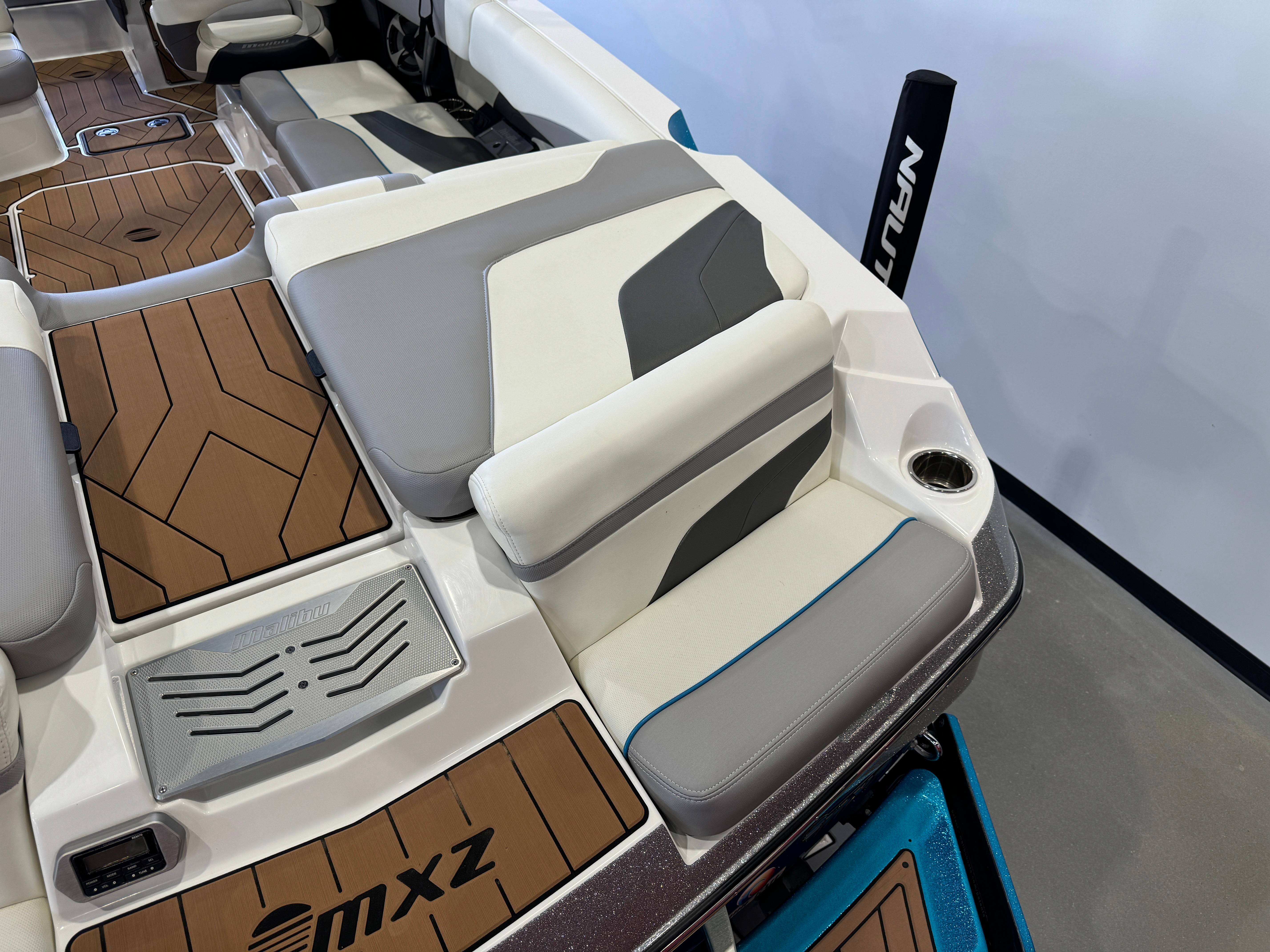 2018 Malibu 24 MXZ