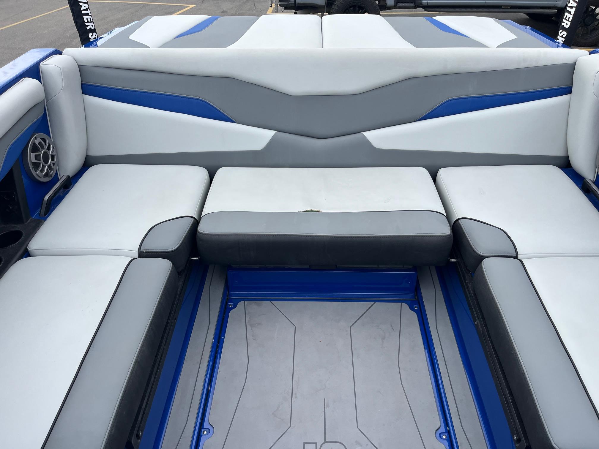 2023 Axis T220