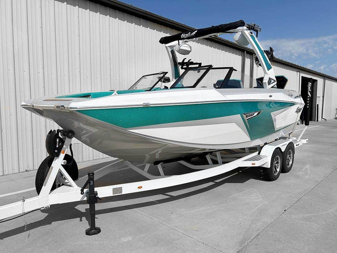 boat.Title