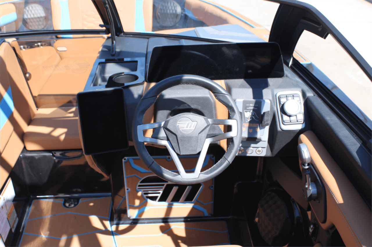 2025 Malibu 24 MXZ
