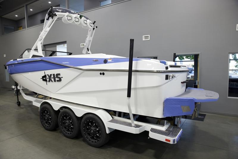 2025 Axis T250