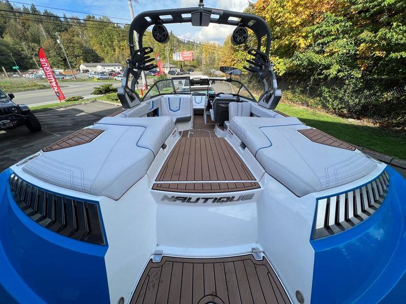 2017 Nautique G23