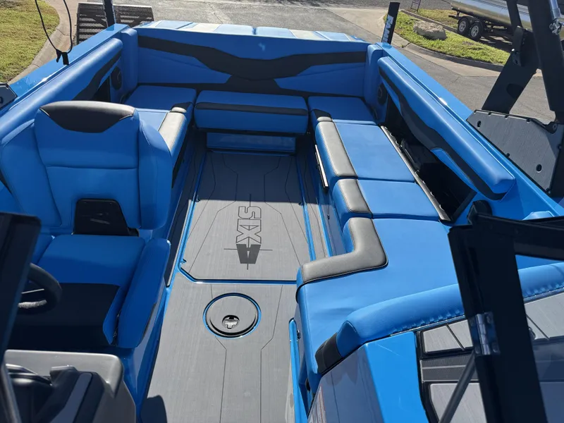 2025 Axis T235