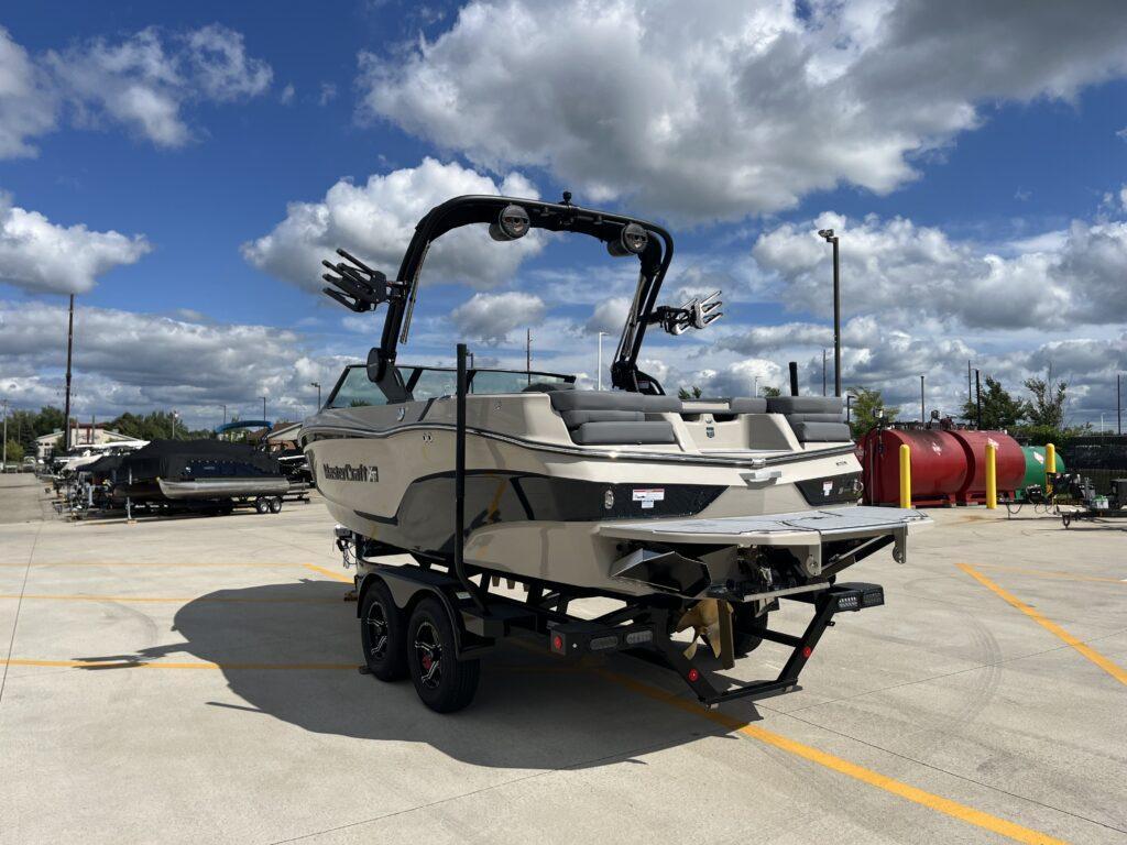 2025 MasterCraft XT20
