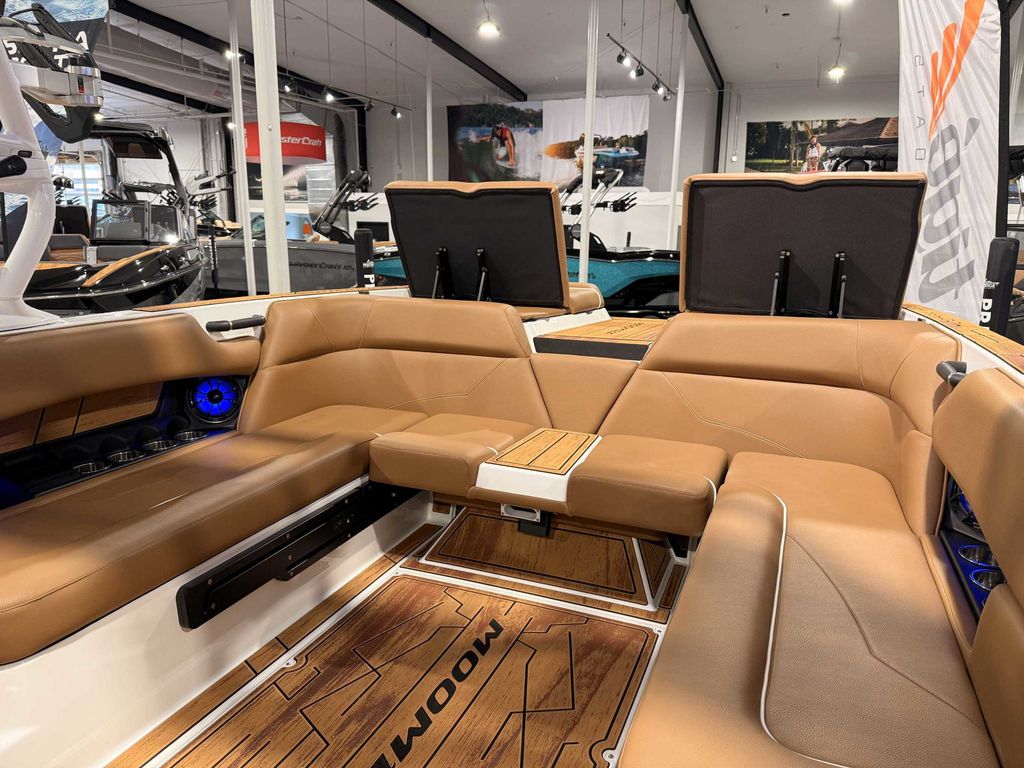 2025 MOOMBA Mojo
