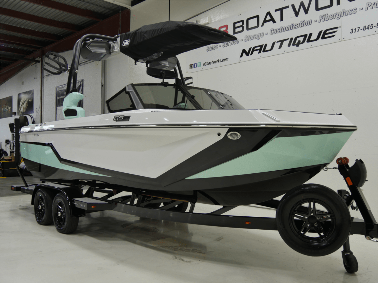2025 Nautique GS22 – Captiva Green/Jet Black