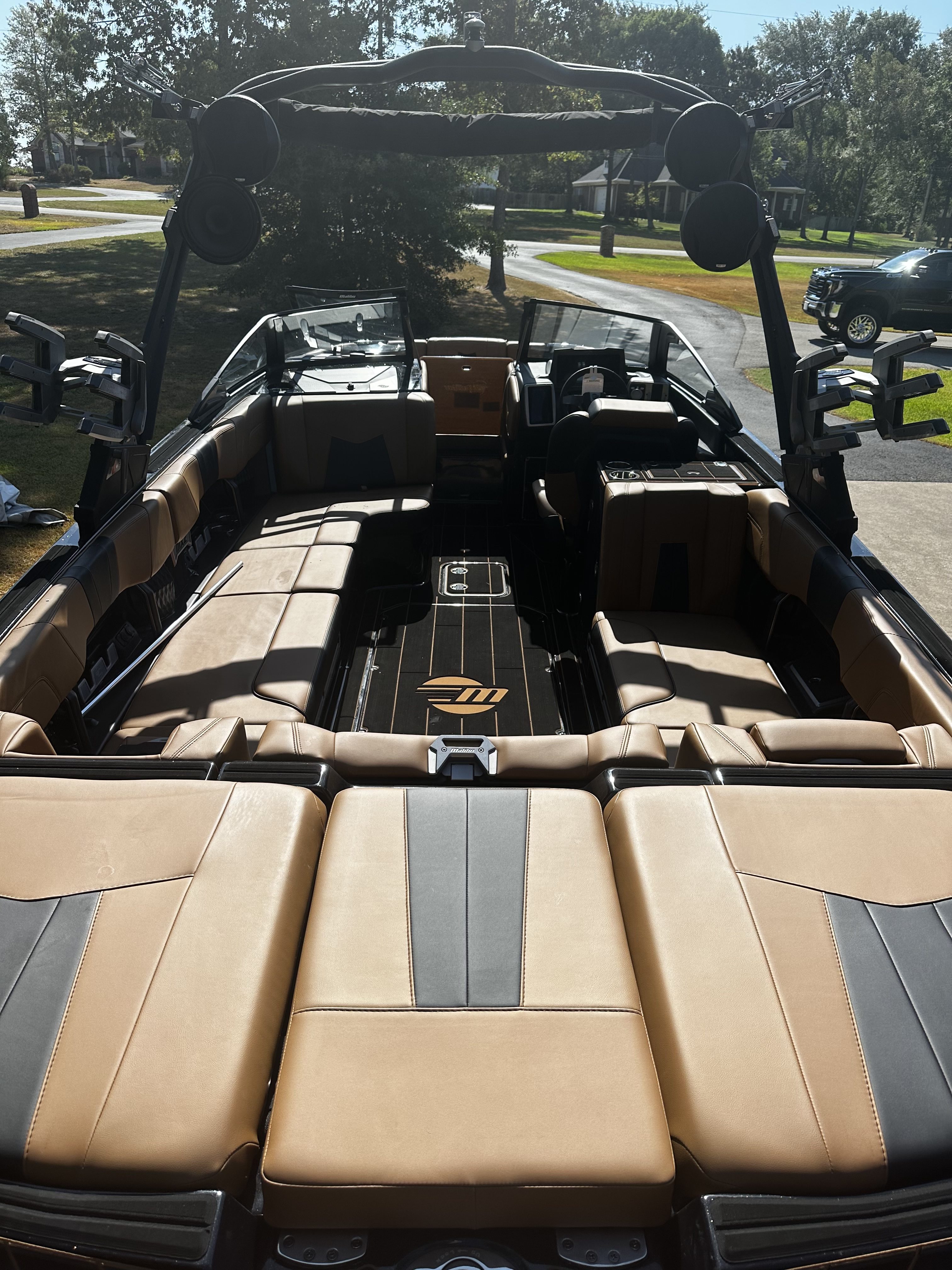 2024 Malibu 24 MXZ