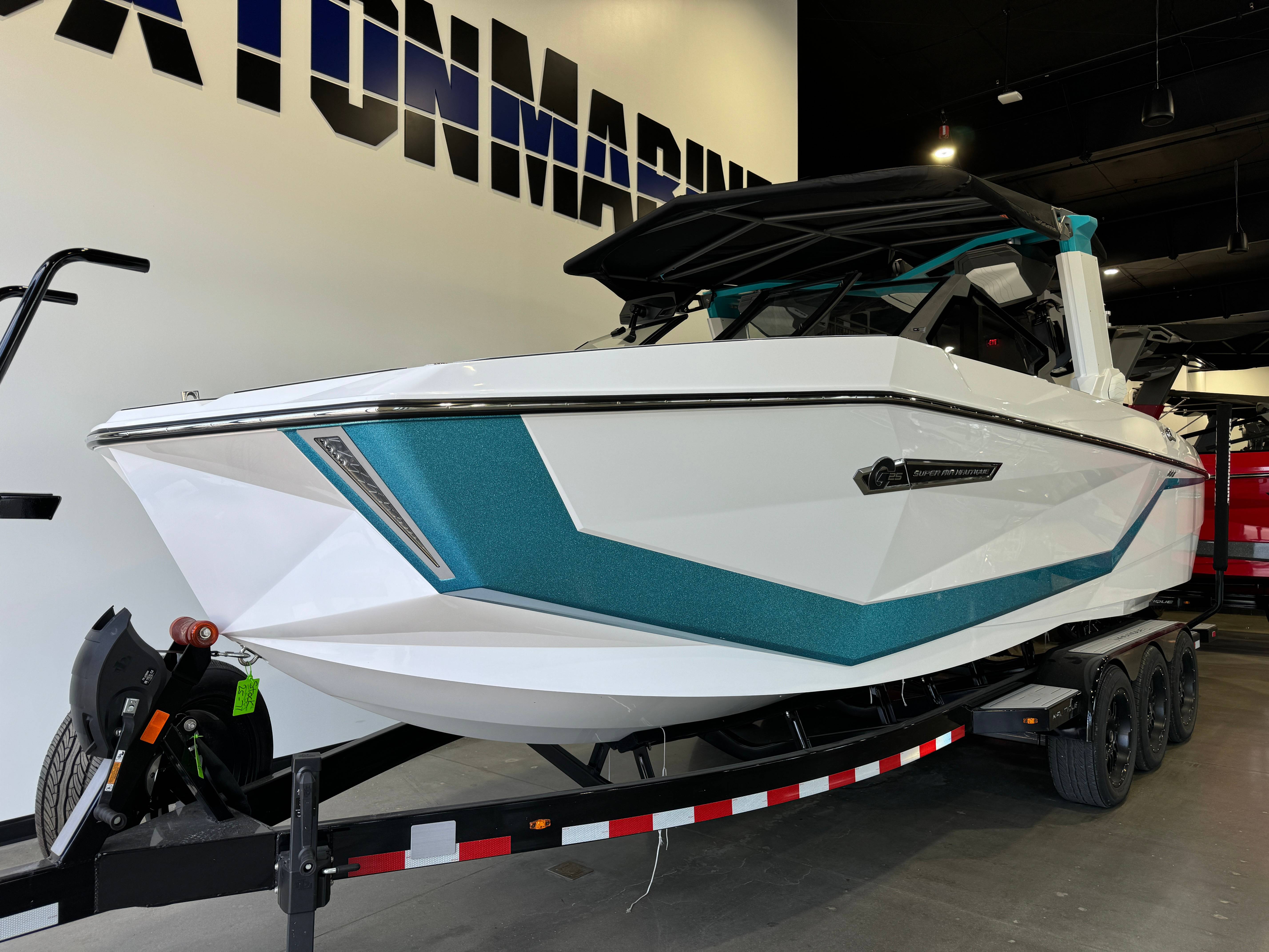 2025 Nautique G25