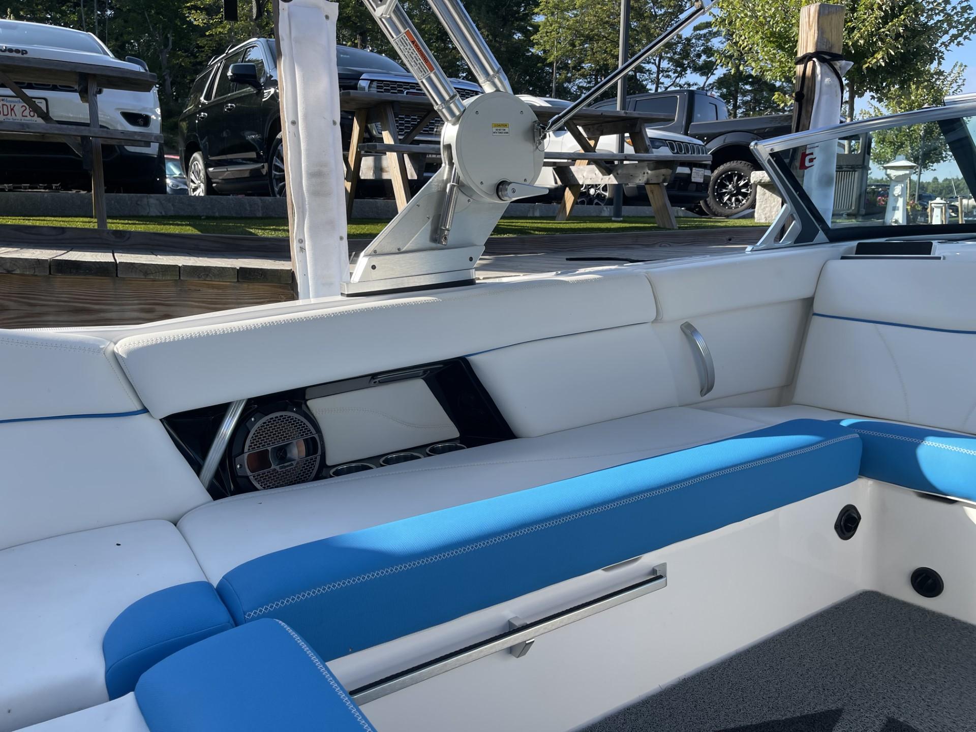 2021 MasterCraft XT23