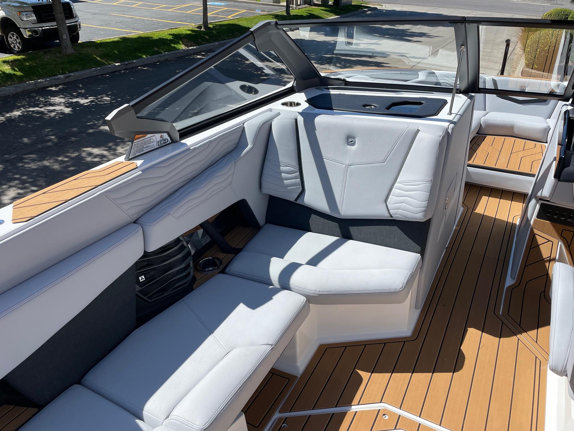 2025 NAUTIQUE G25 W/ZZ8S SUPERCHARGED POWER PLANT
