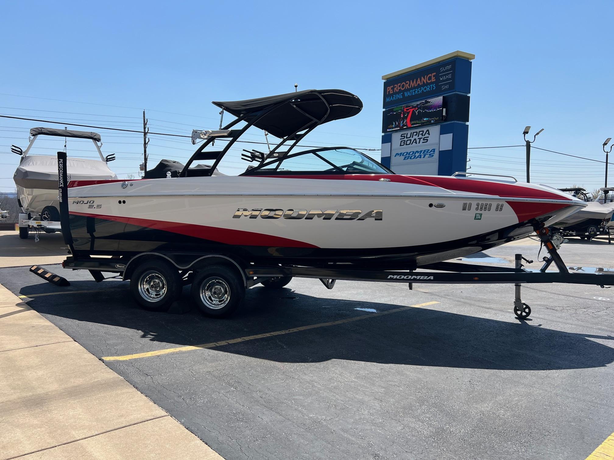 2013 MOOMBA MOJO 2.5 W/SURF SYSTEM AND XXL BALLAST SYSTEM PKG