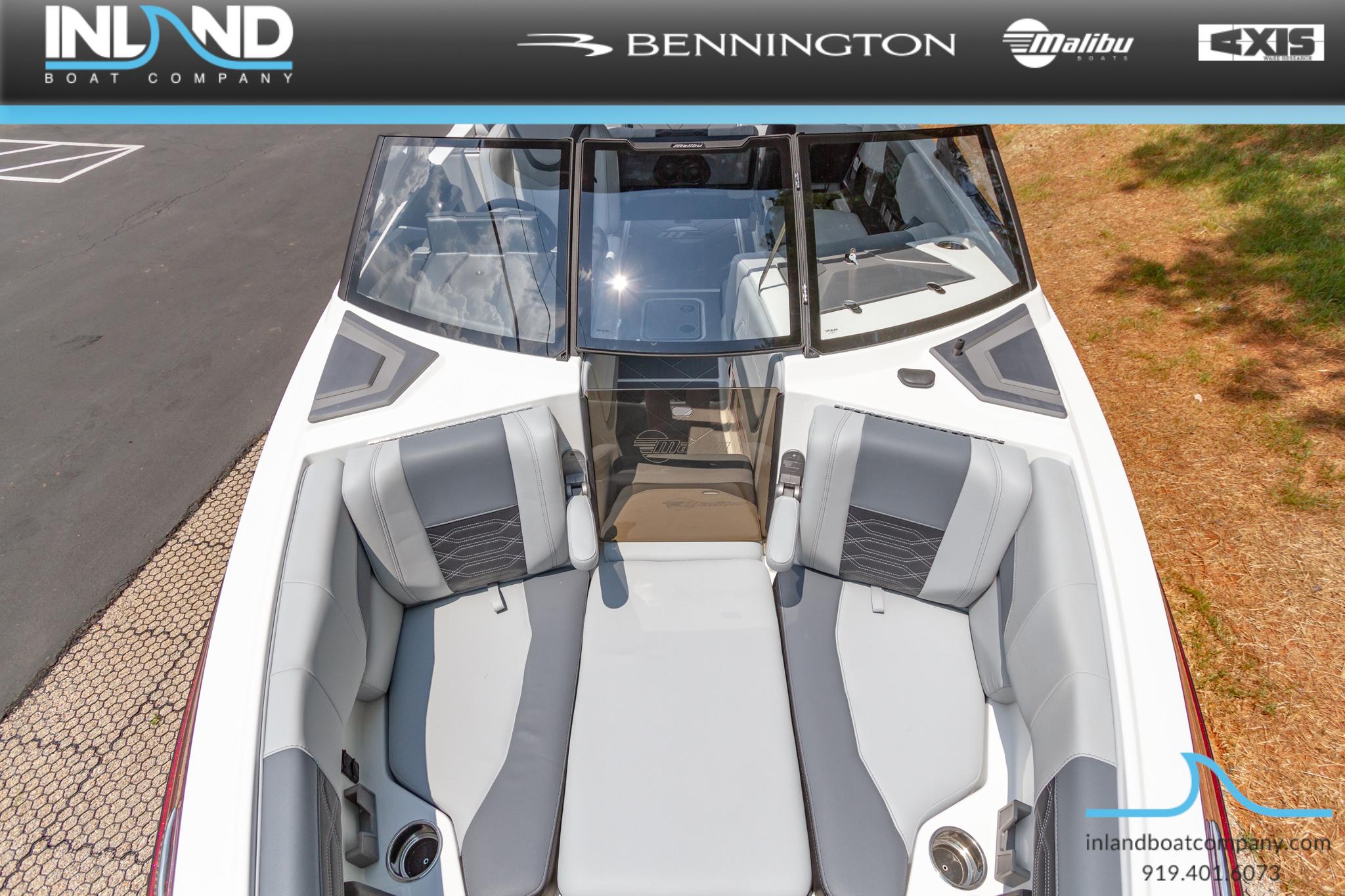2024 Malibu Boats 25 LSV