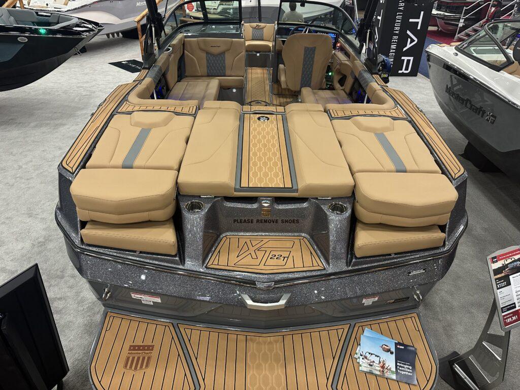 2025 MasterCraft XT22T