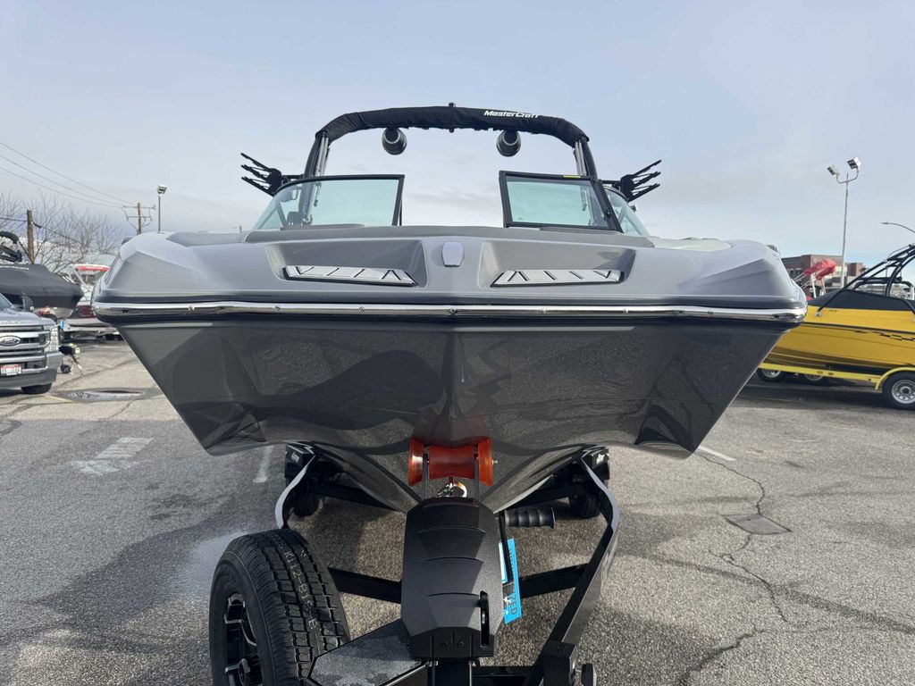 2025 MasterCraft XT22