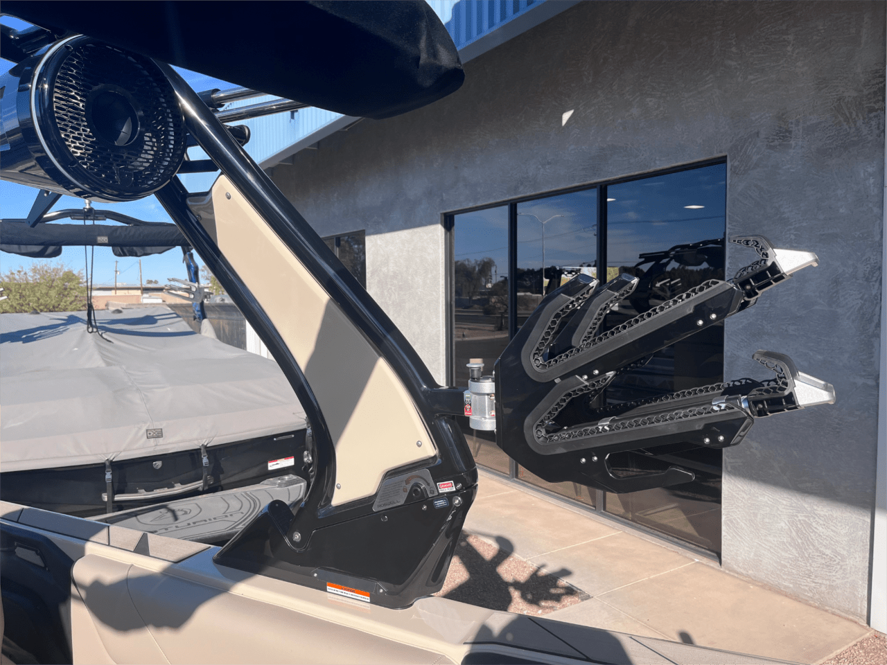 2025 Centurion NV233