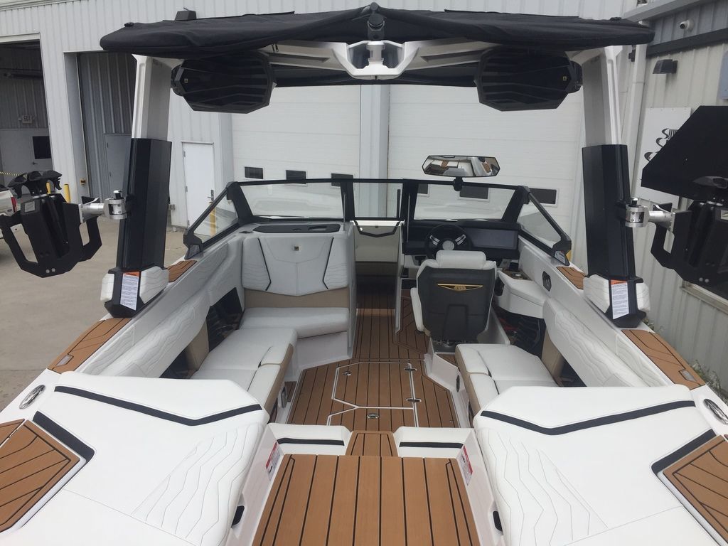 2025 Nautique Super Air Nautique G23