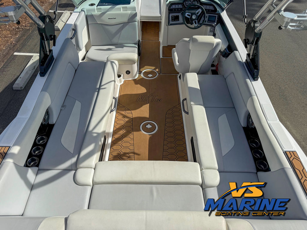 2021 MasterCraft NXT24