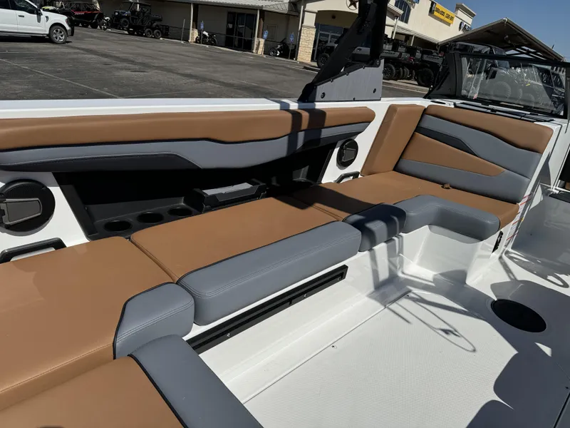 2025 Axis T235