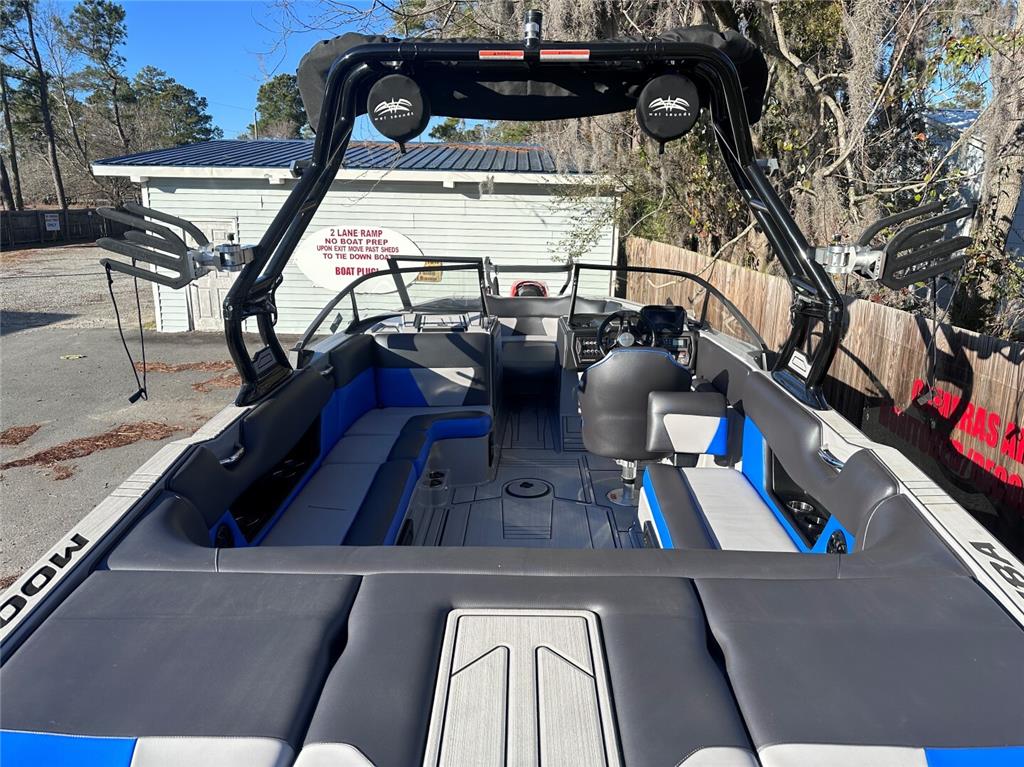 2021 Moomba Max
