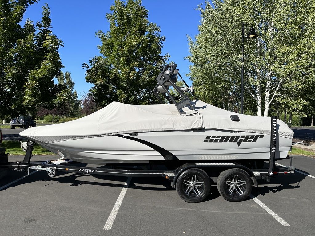 2019 Sanger Boats 212 SL