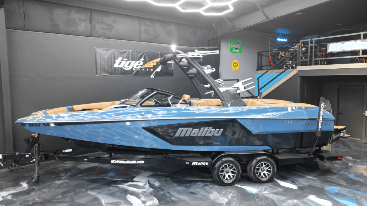 boat.Title