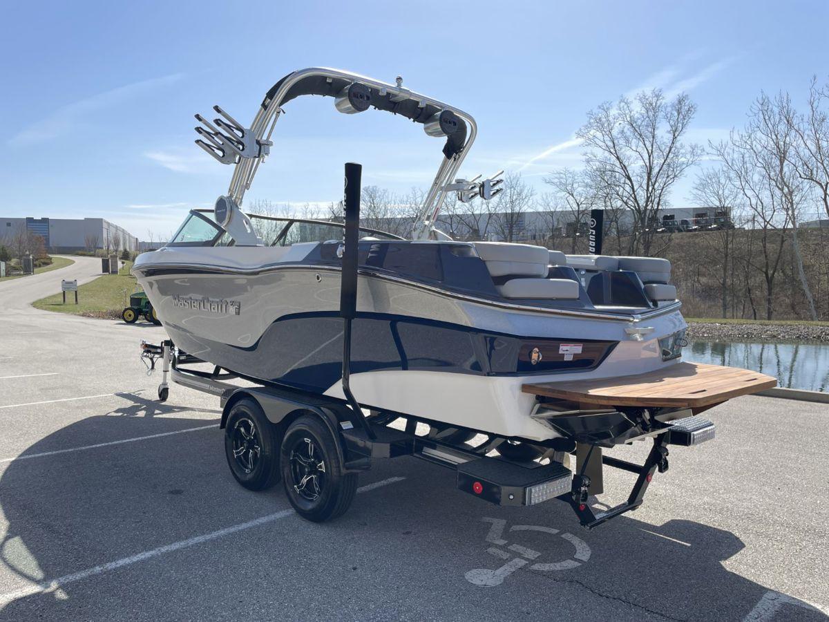 2023 MasterCraft XT23
