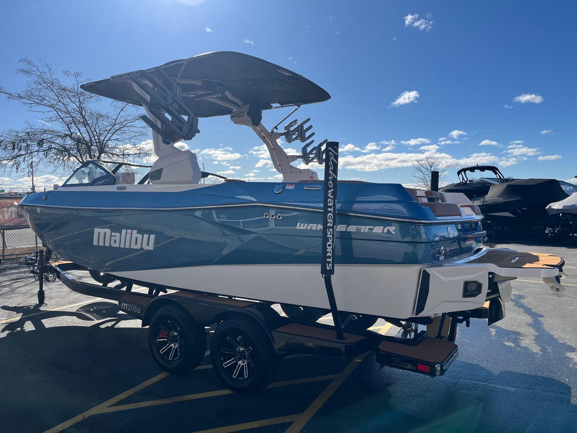 2025 Malibu 25 LSV
