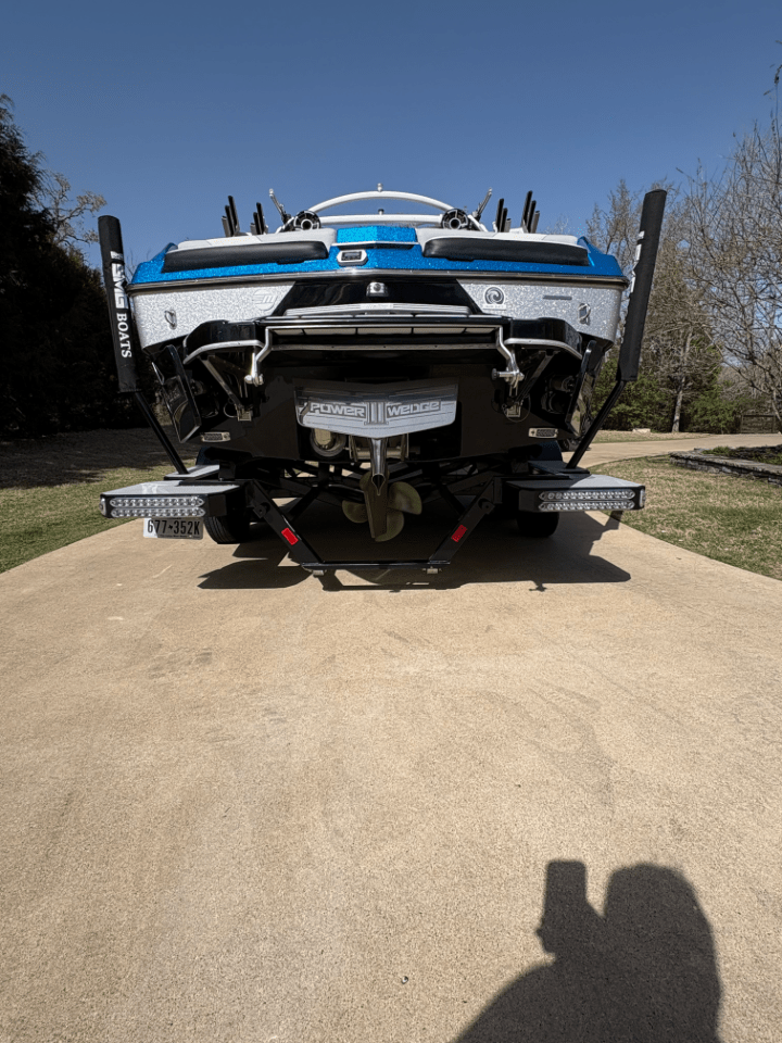 2020 Malibu 23 LSV