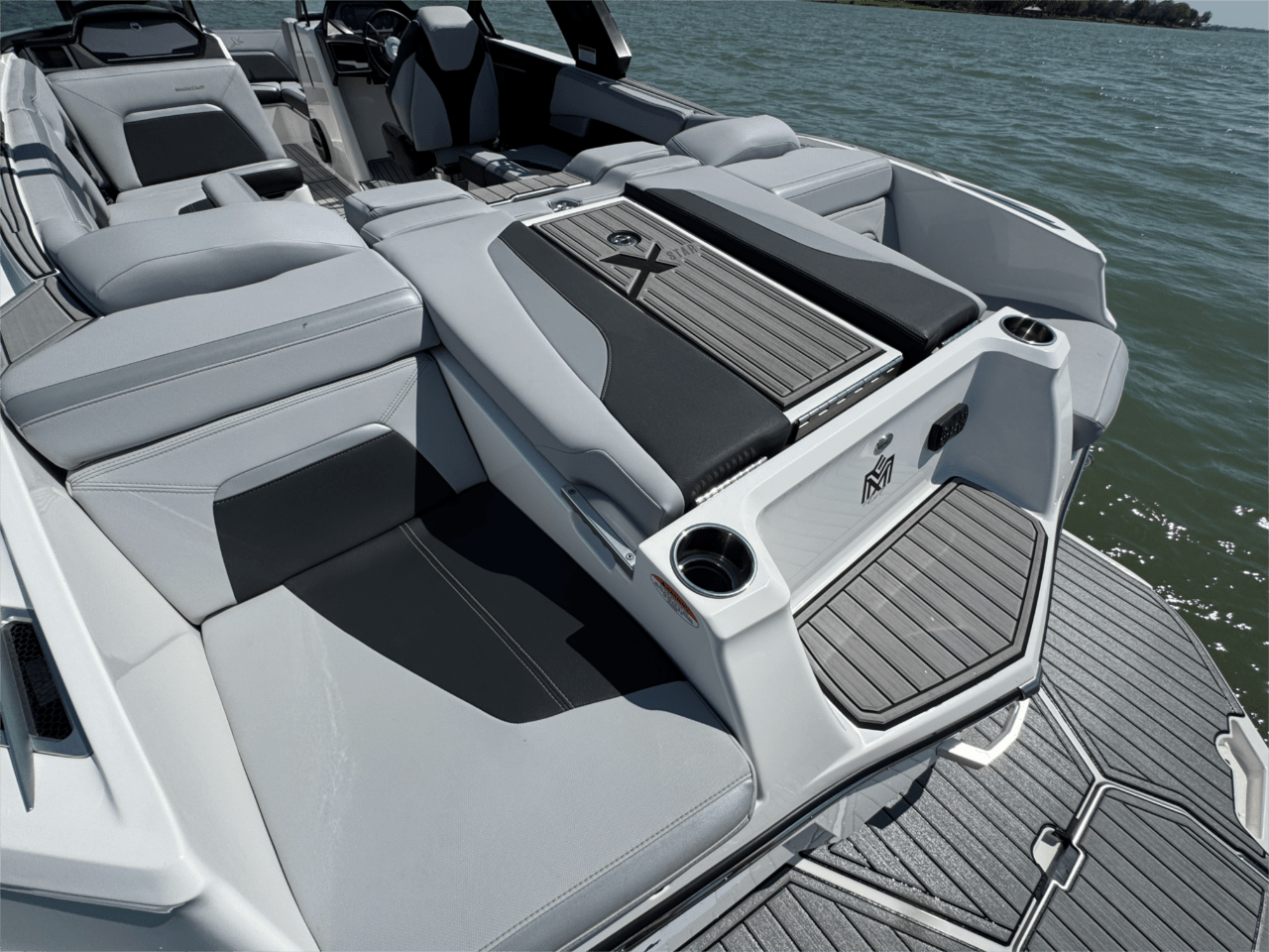 2024 MasterCraft XStar S