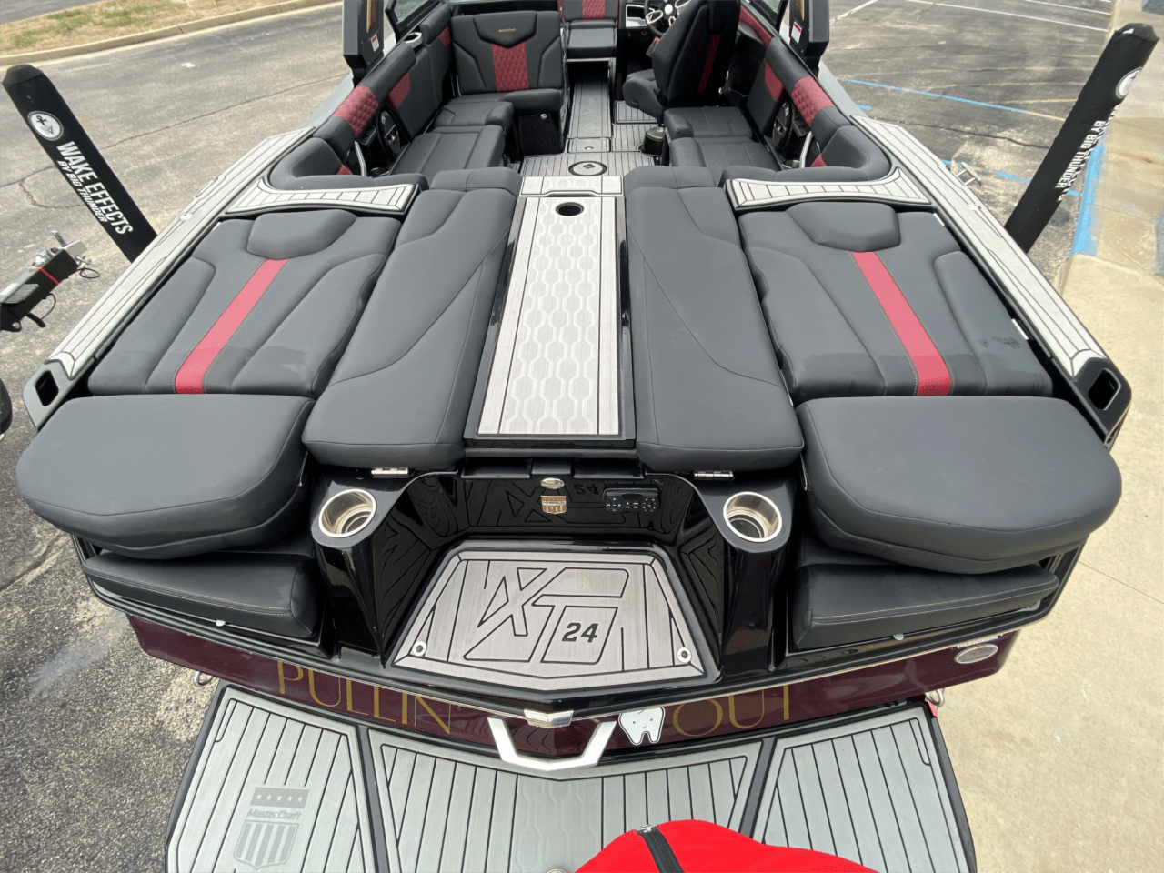 2022 MasterCraft XT24