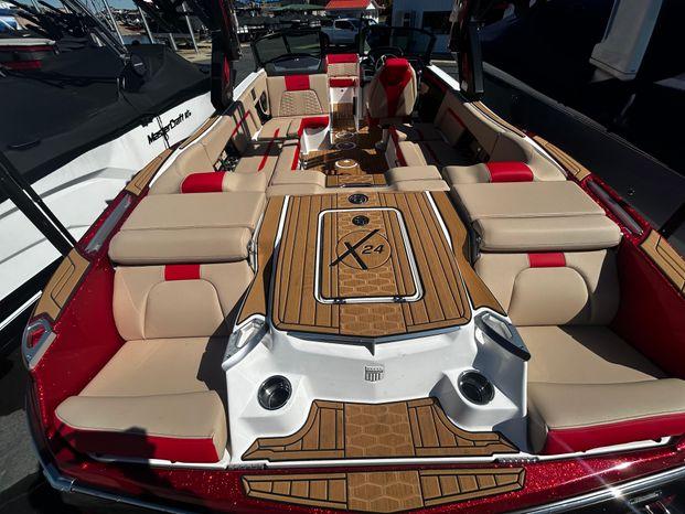 2024 MasterCraft X24