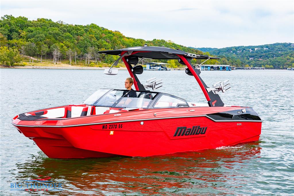 2022 Malibu M220