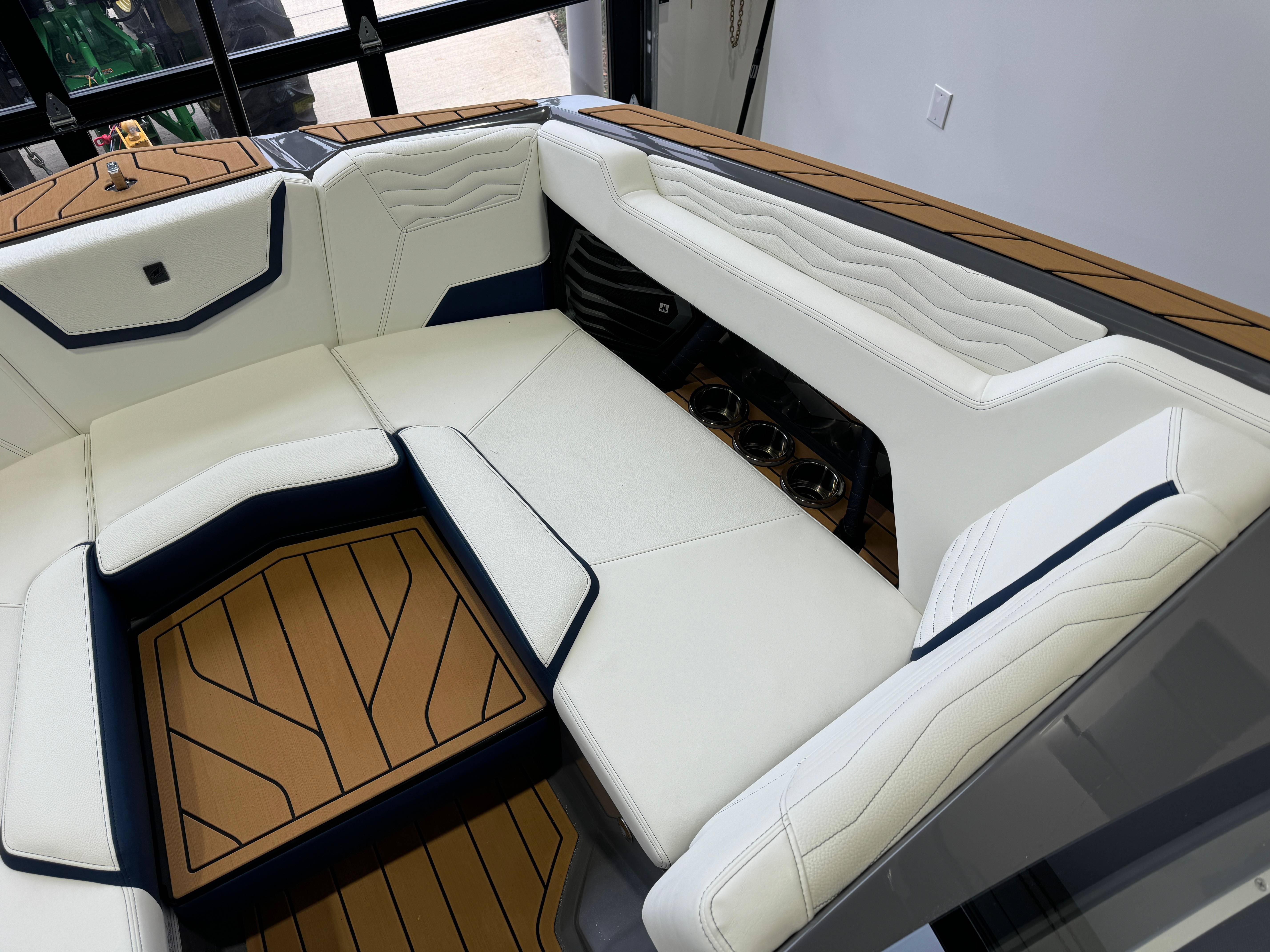 2025 Nautique Super Air Nautique G23