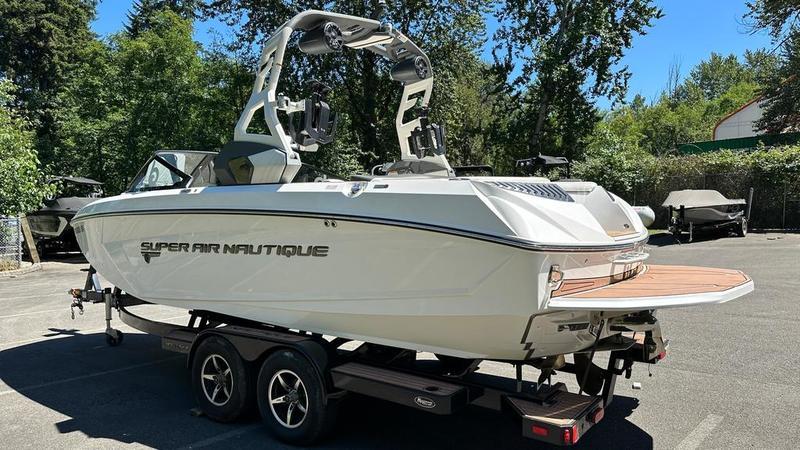 2019 Nautique G23