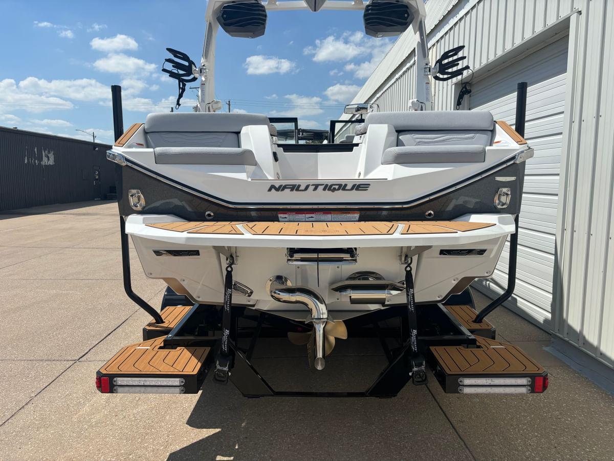 2025 Super Air Nautique G23