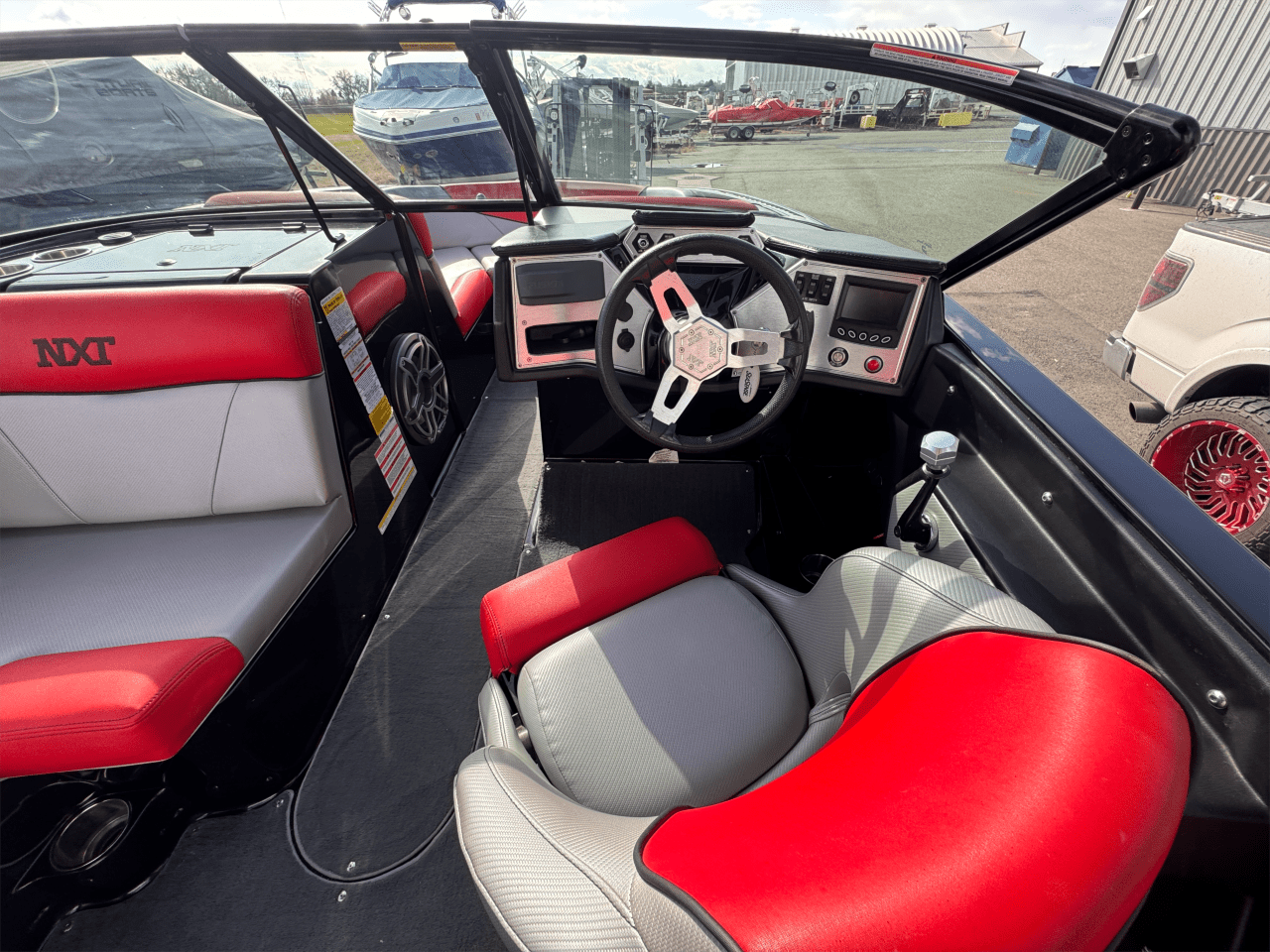 2017 MasterCraft NXT20