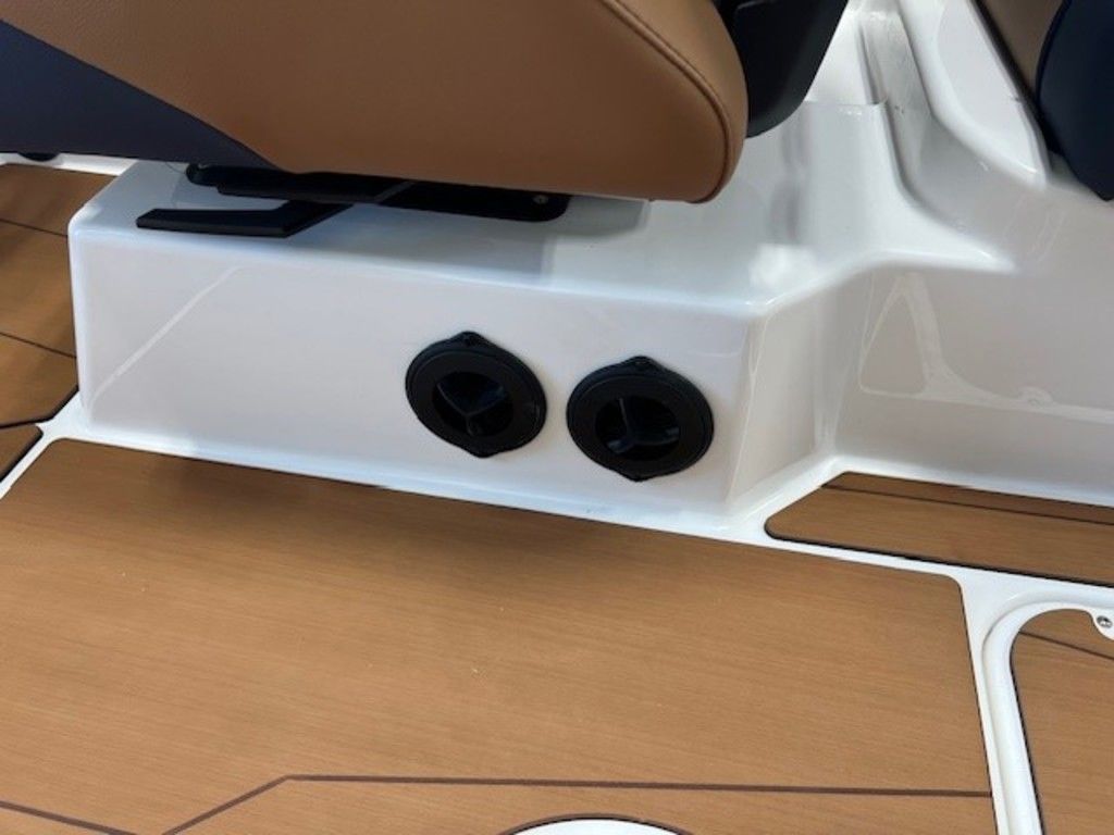2024 Axis Wake Research T250
