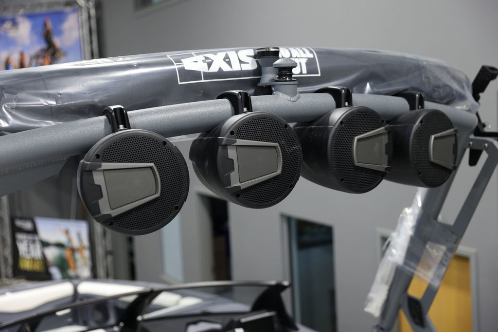 2024 Axis T250