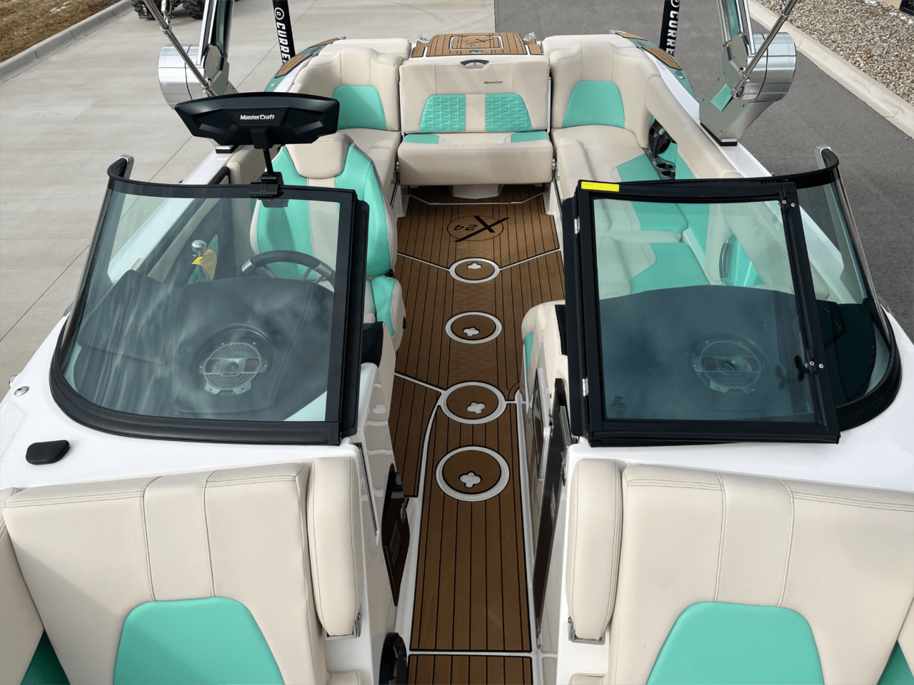 2022 MasterCraft X24