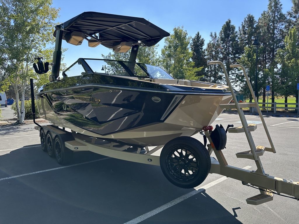 2025 Nautique Super Air Nautique G23