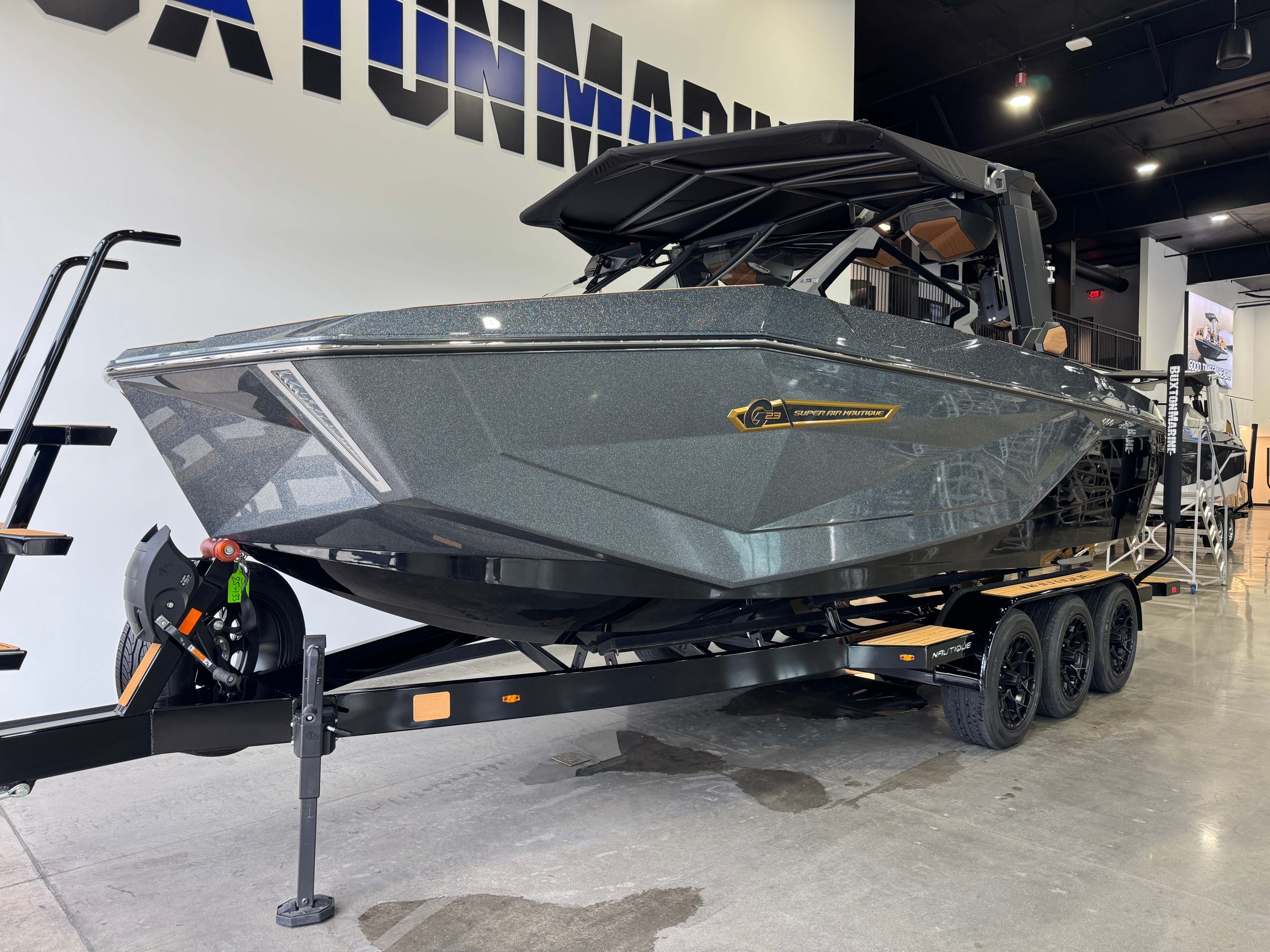 boat.Title