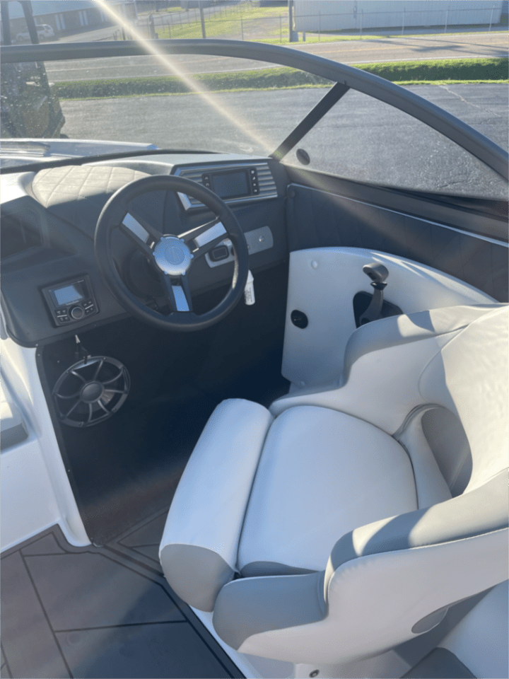 2016 Tige R21