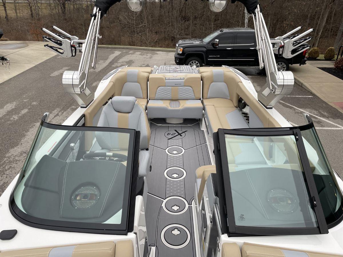 2023 MasterCraft X24