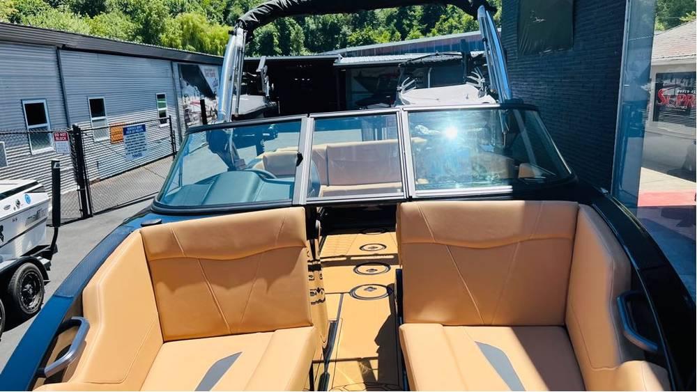 2023 MasterCraft NXT22