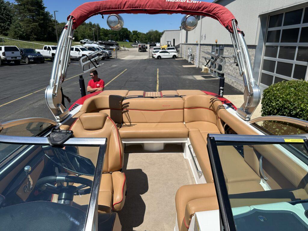 2019 MasterCraft XT21