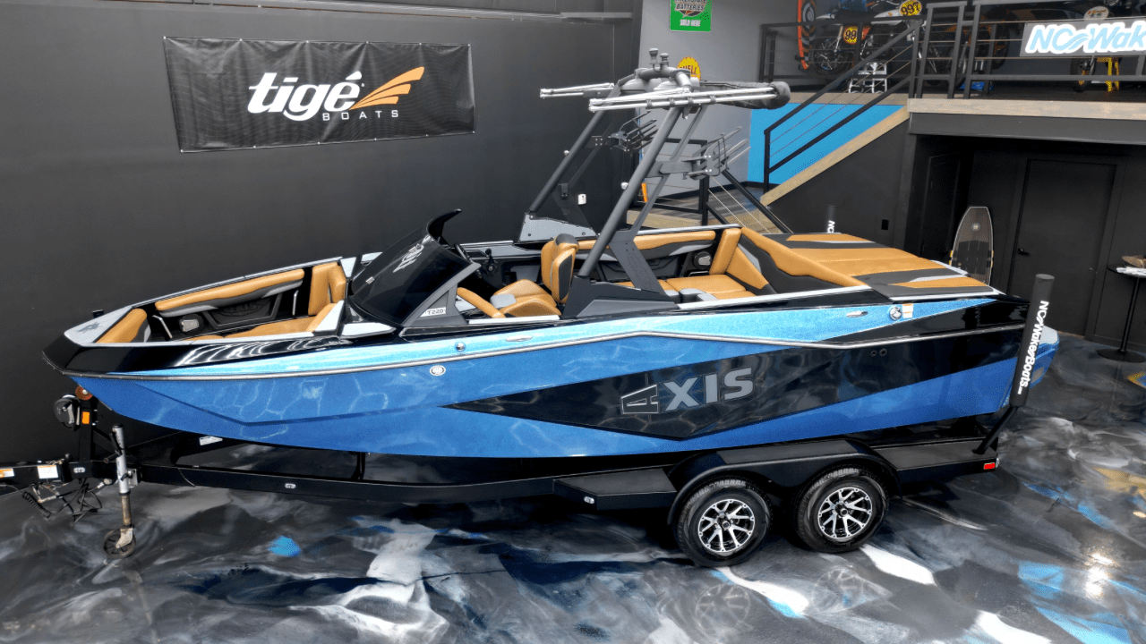boat.Title